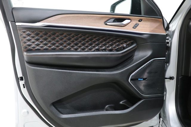 2023 Jeep Grand Cherokee L Summit - Photo 18