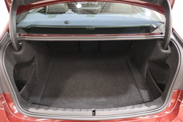 2022 BMW 3 Series 330i - Photo 29