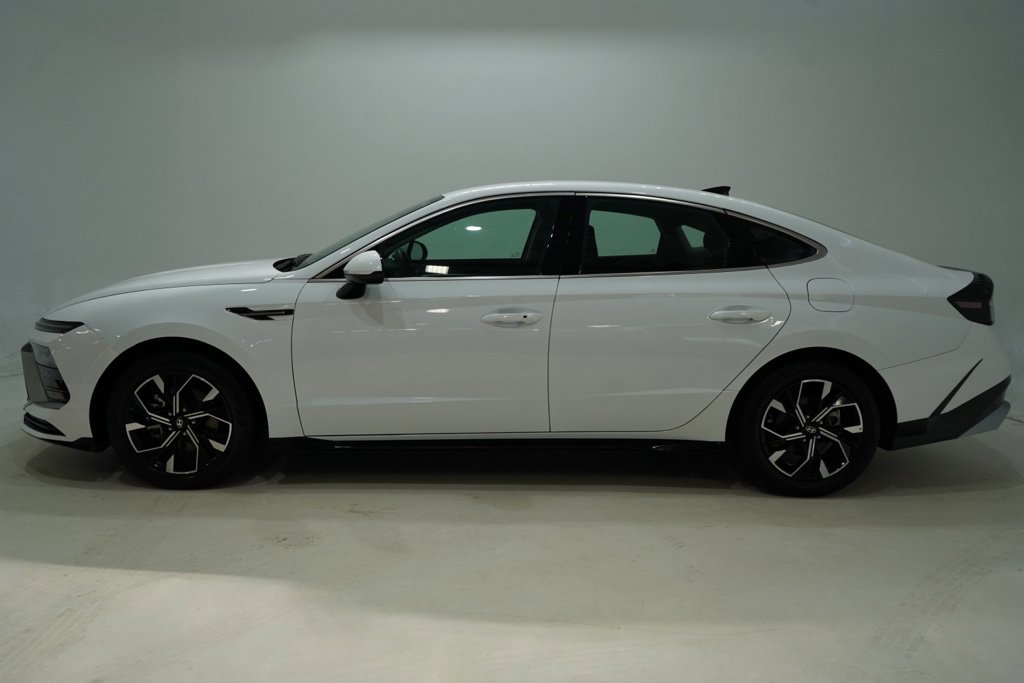 Used 2025 Hyundai Sonata SEL Sedan