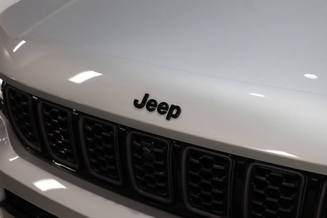 2023 Jeep Grand Cherokee L Summit - Photo 10