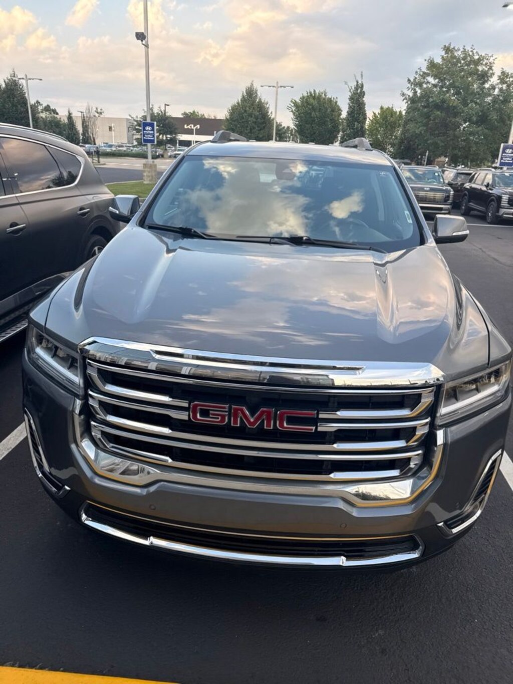 Used 2021 GMC Acadia SLE SUV