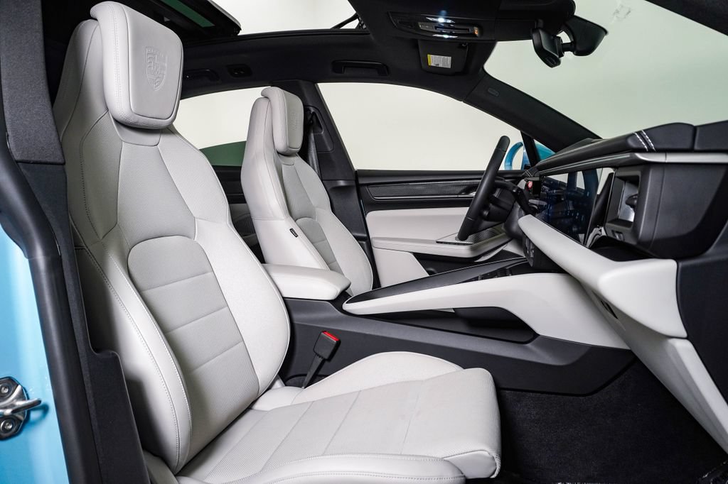 2025 Porsche Macan S - Photo 15