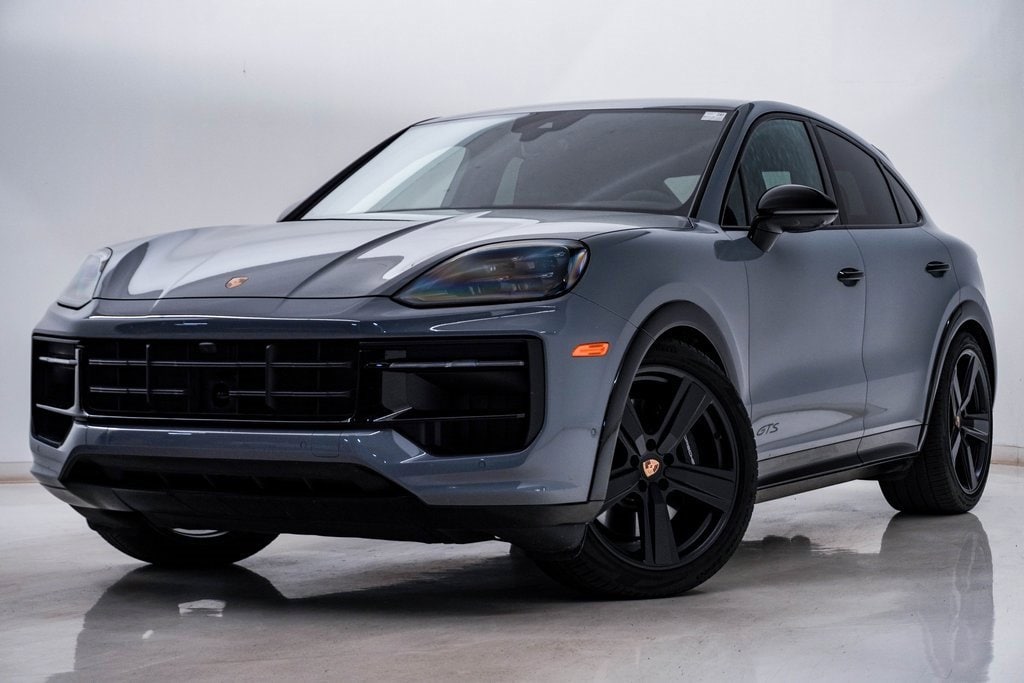 2025 Porsche Cayenne Coup GTS's photo