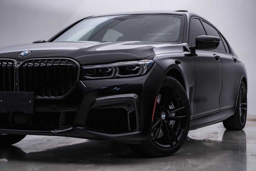 Used 2022 BMW 750i xDrive Sedan