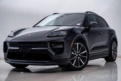 2025 Porsche Macan Electric 4S SUV