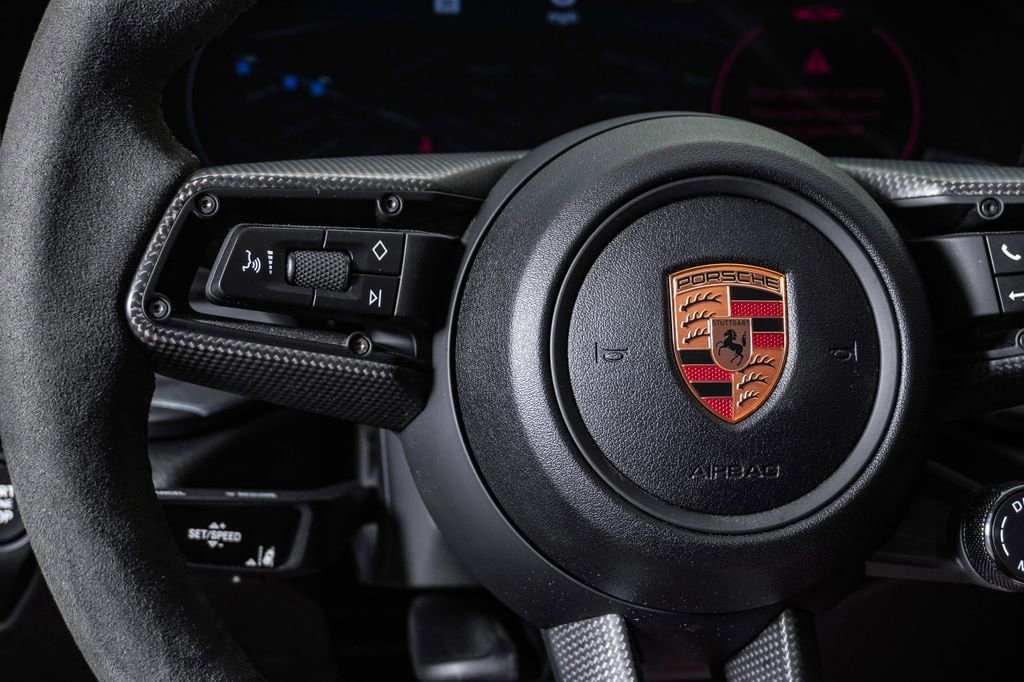 2025 Porsche 911 T - Photo 24