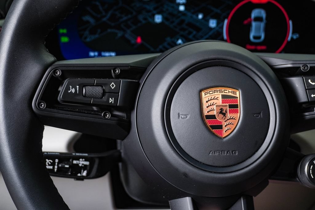 2025 Porsche Macan S - Photo 20