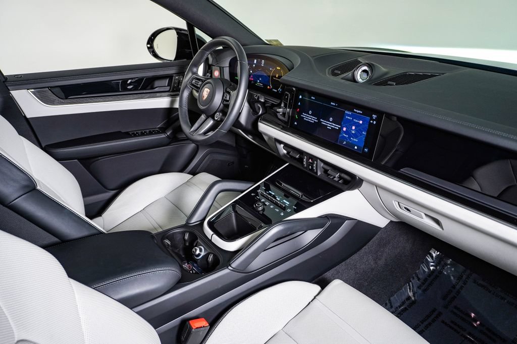 2026 Porsche Cayenne Coup E-Hybrid - Photo 14