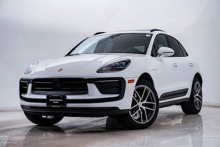 2025 Porsche Macan SUV