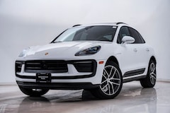 2025 Porsche Macan SUV