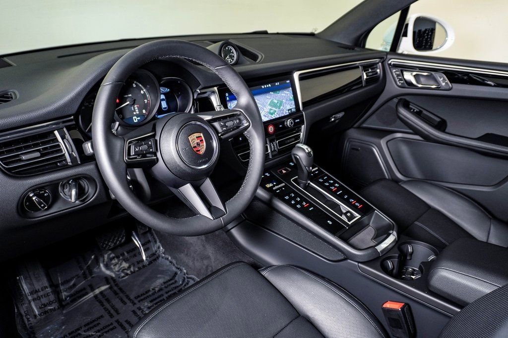 Certified 2025 Porsche Macan SUV