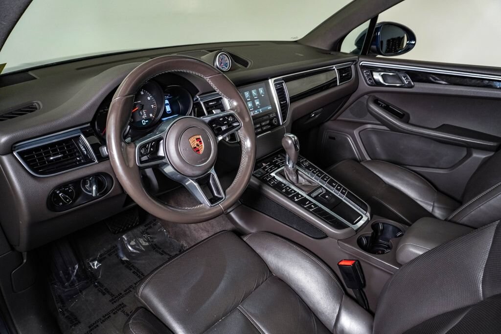 Used 2017 Porsche Macan Base SUV