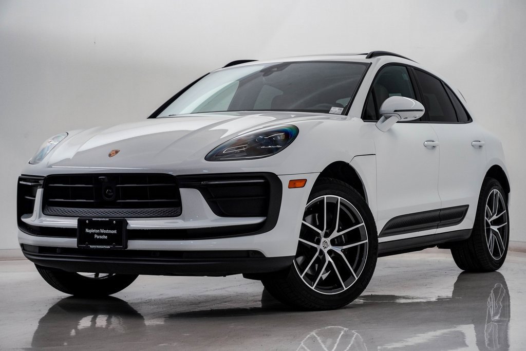 2025 Porsche Macan's photo