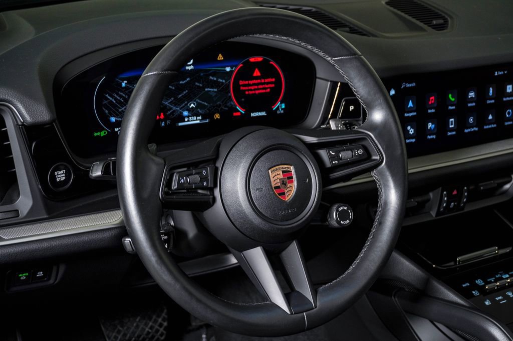 2025 Porsche Cayenne Base - Photo 18