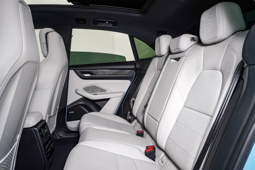 2025 Porsche Macan S - Photo 17