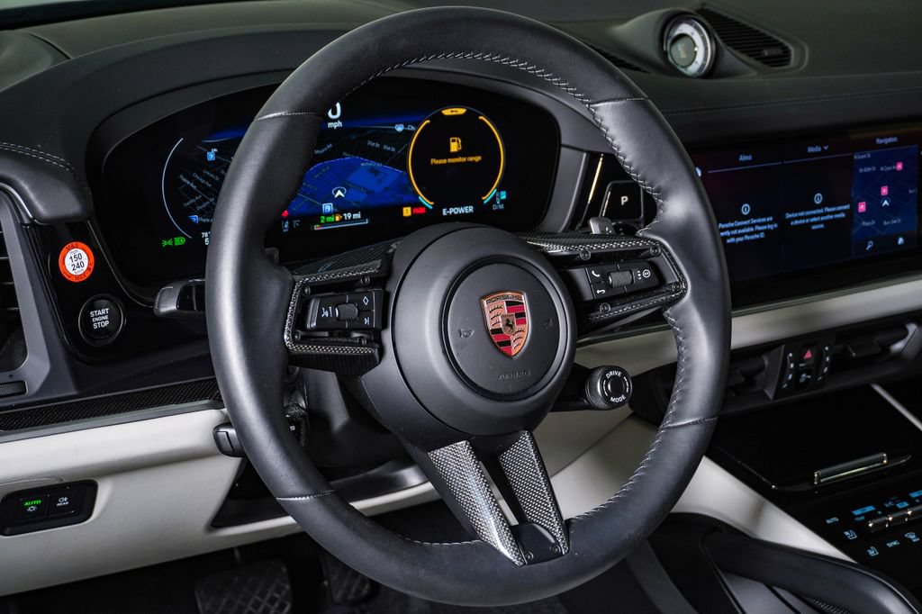 2026 Porsche Cayenne Coup E-Hybrid - Photo 18