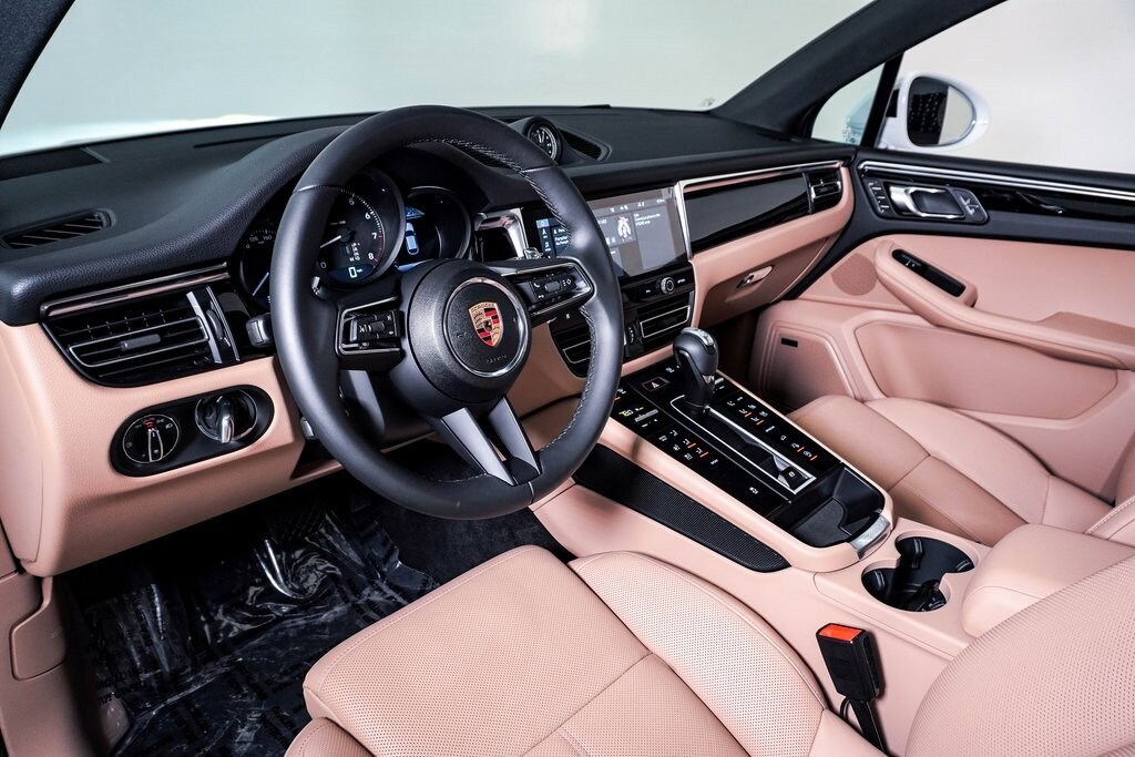 Certified 2025 Porsche Macan SUV