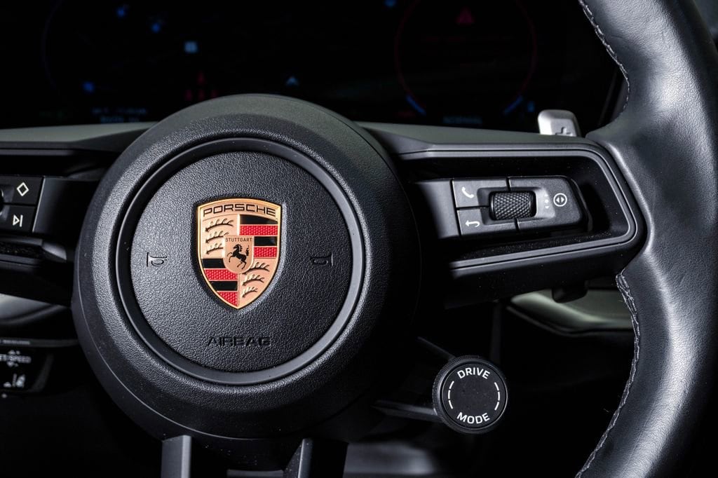 2025 Porsche Cayenne Base - Photo 19