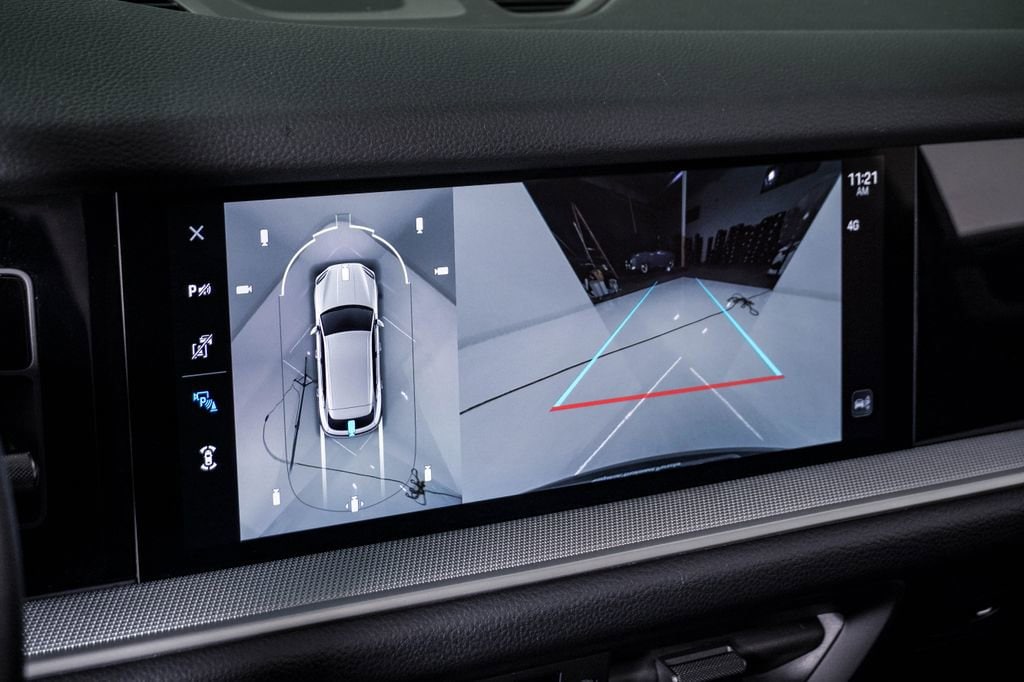 2025 Porsche Cayenne Base - Photo 23