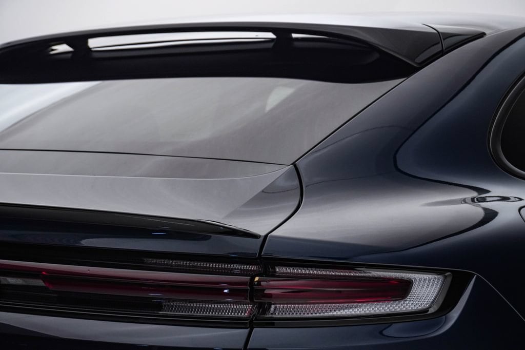 2026 Porsche Cayenne Coup E-Hybrid - Photo 12
