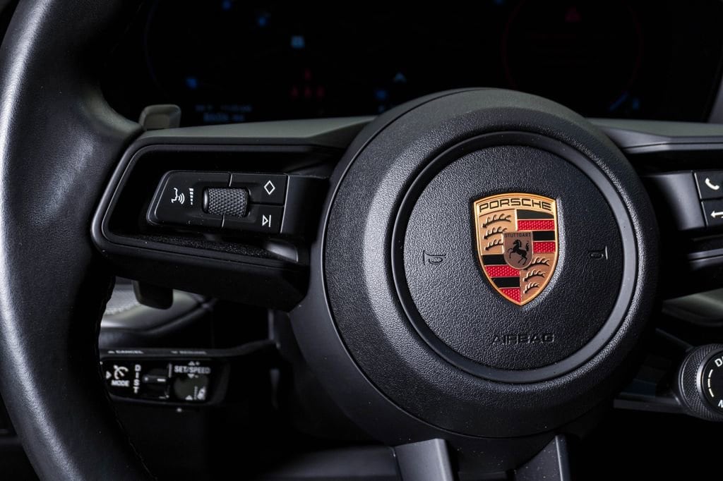 2025 Porsche Cayenne Base - Photo 20