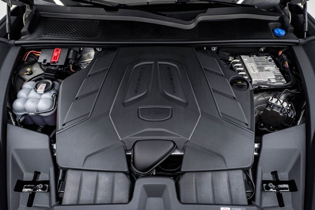 2025 Porsche Cayenne Base - Photo 29