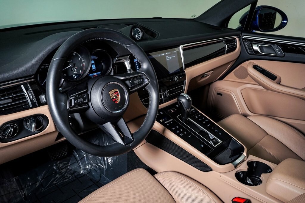 Certified 2025 Porsche Macan SUV