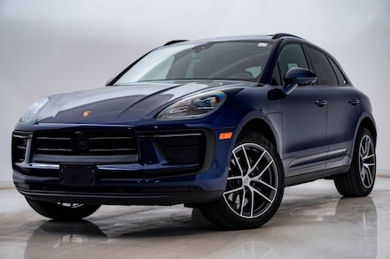 2025 Porsche Macan SUV