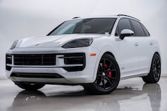 2025 Porsche Cayenne GTS SUV