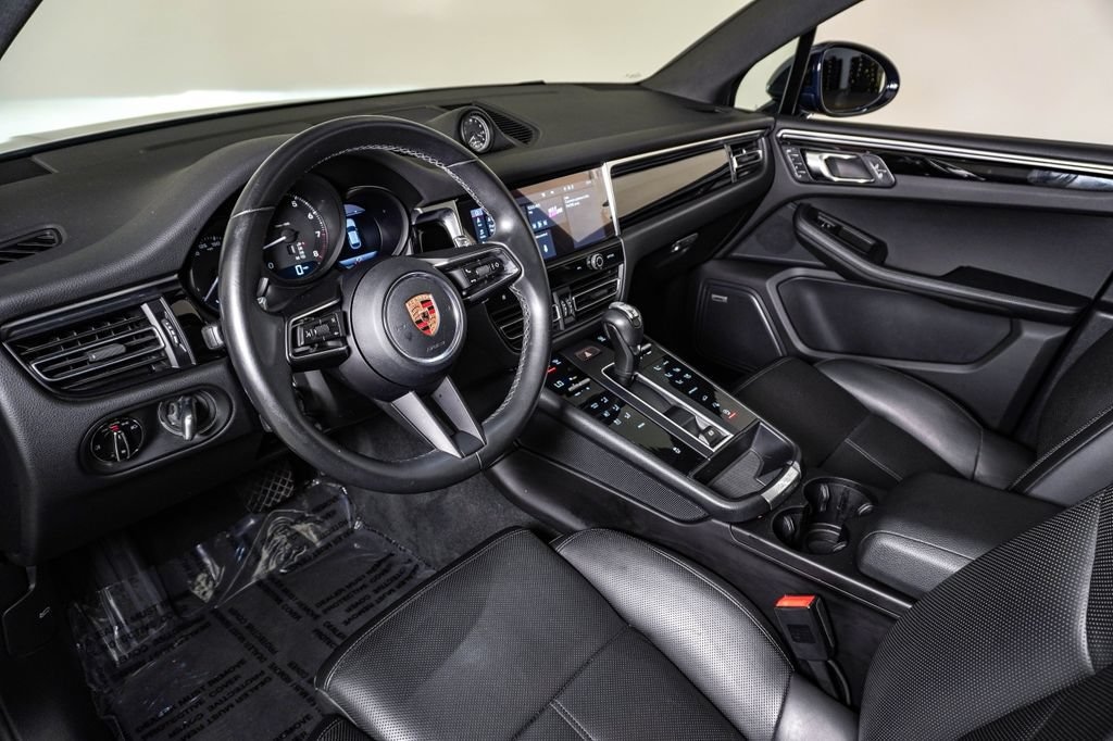 Certified 2022 Porsche Macan SUV