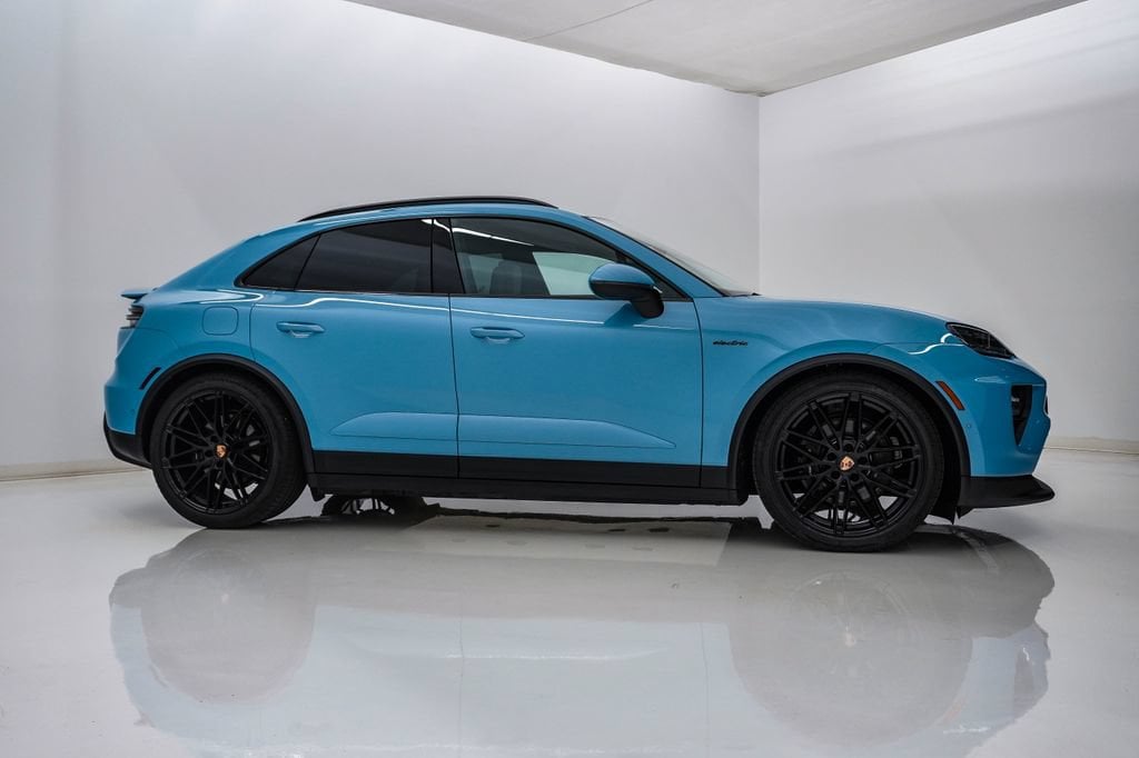 2025 Porsche Macan S - Photo 9
