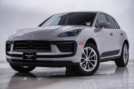 2025 Porsche Macan SUV