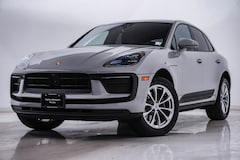2025 Porsche Macan SUV