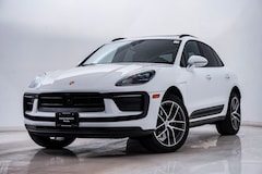 2025 Porsche Macan SUV