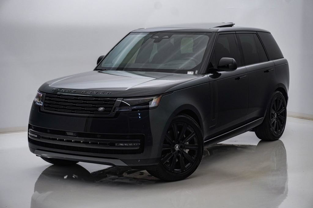 Used 2025 Land Rover Range Rover P530 SE SUV