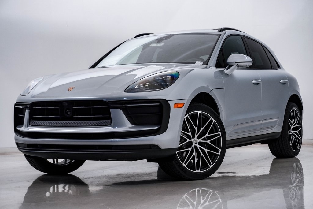 2026 Porsche Macan Base