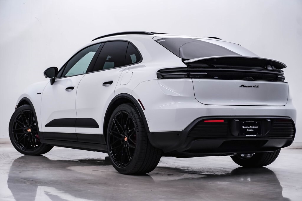 2025 Porsche Macan Electric photo 3