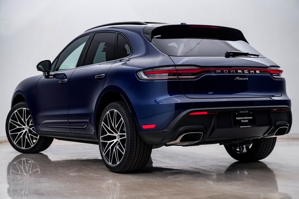 2026 Porsche Macan T photo 3