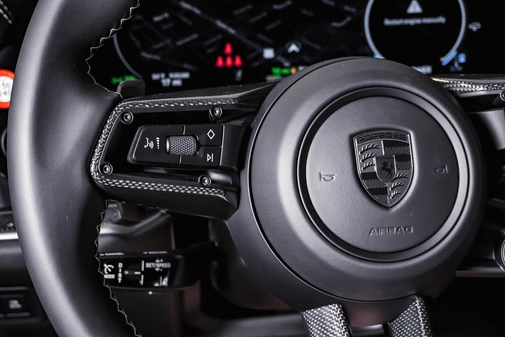 2025 Porsche Cayenne Coup Turbo E-Hybrid - Photo 20