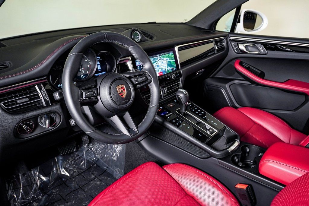 Certified 2025 Porsche Macan SUV