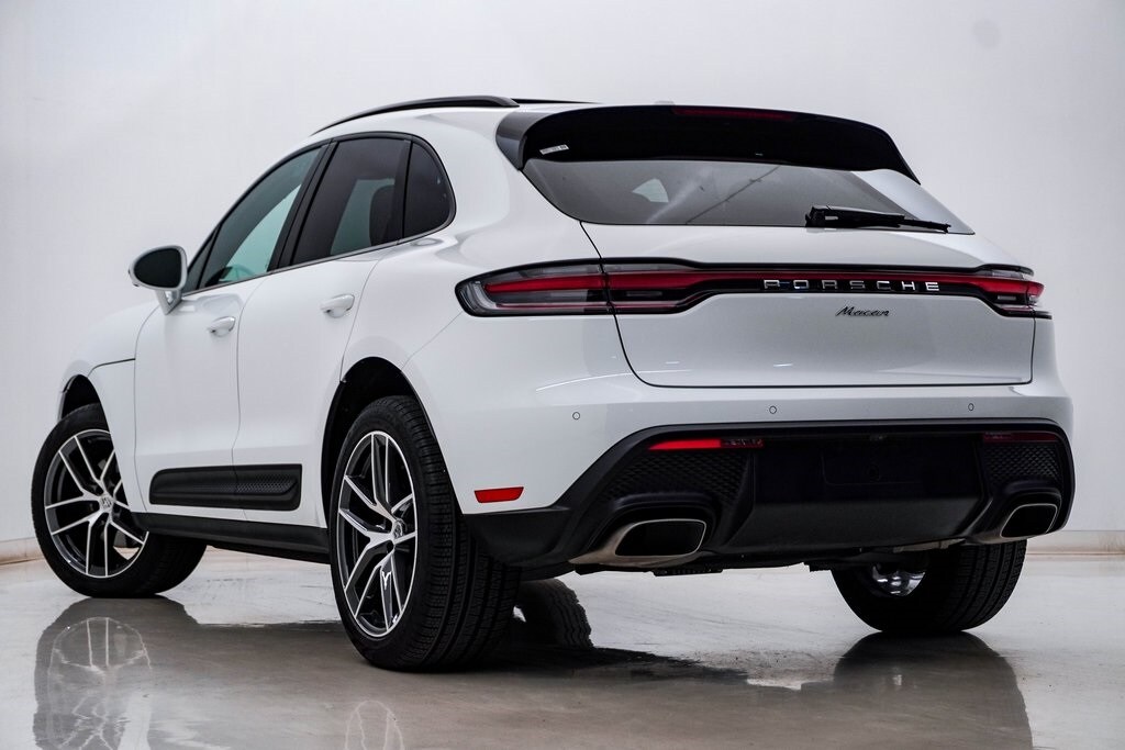 Certified 2025 Porsche Macan  SUV