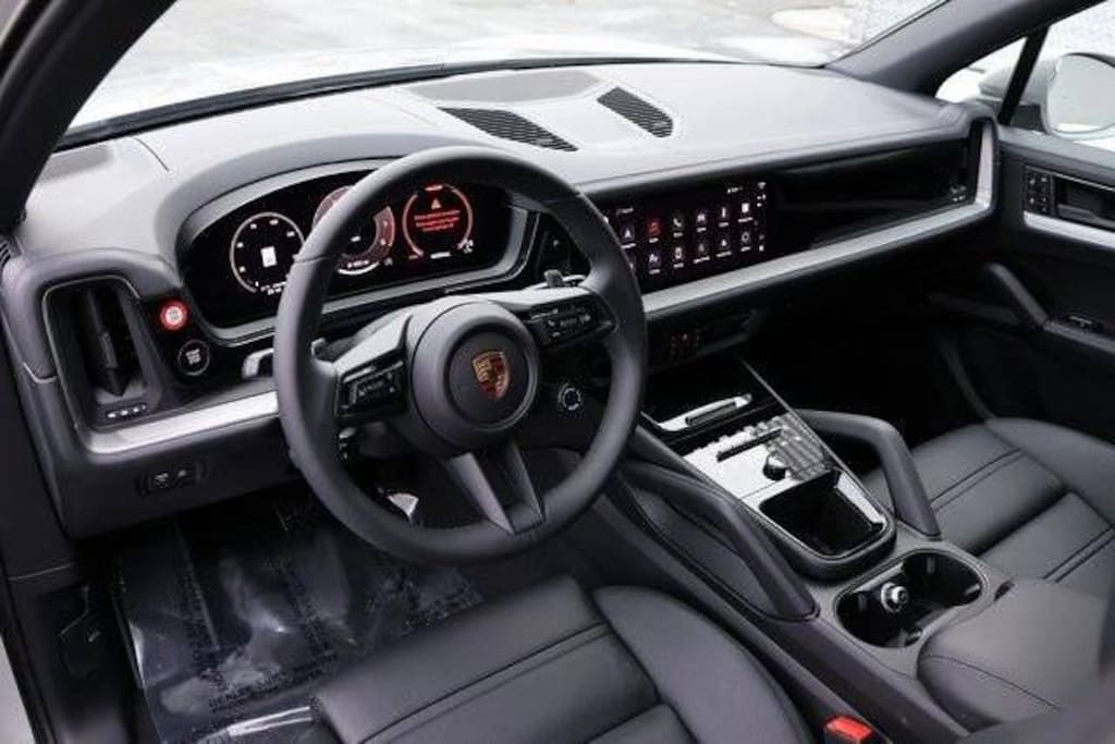 New 2025 Porsche Cayenne SUV