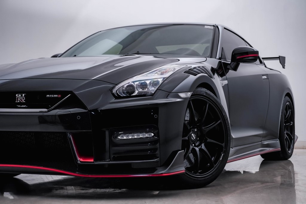 Used 2021 Nissan GT-R NISMO with VIN JN1AR5DF8MM160277 for sale in Westmont, IL