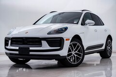 2025 Porsche Macan SUV