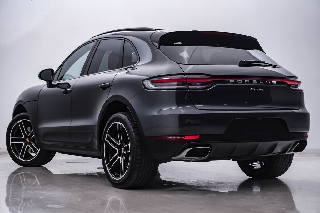 2021 Porsche Macan Base photo 3