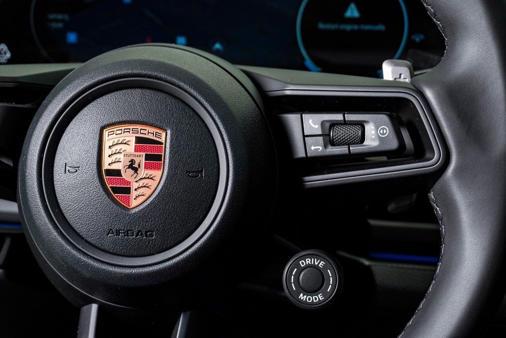 2026 Porsche Panamera 4 E-Hybrid - Photo 20