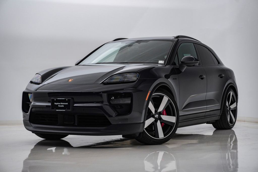 2025 Porsche Macan Electric 4S SUV
