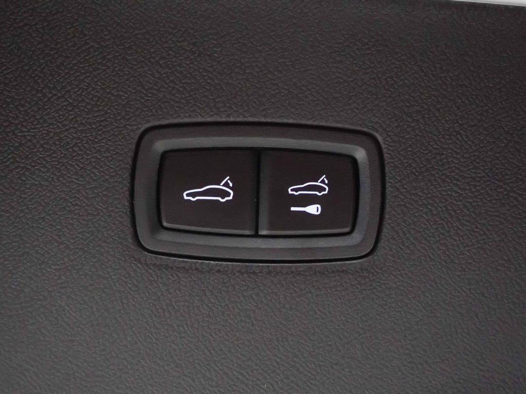 2026 Porsche Cayenne Coup Turbo E-Hybrid - Photo 14