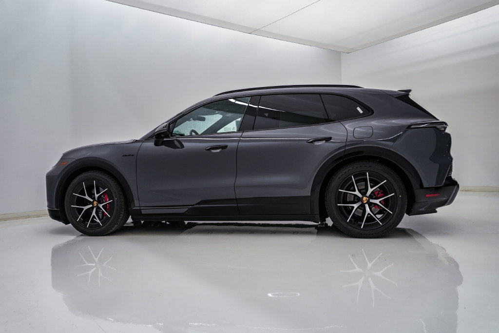 New 2026 Porsche Cayenne Electric S SUV