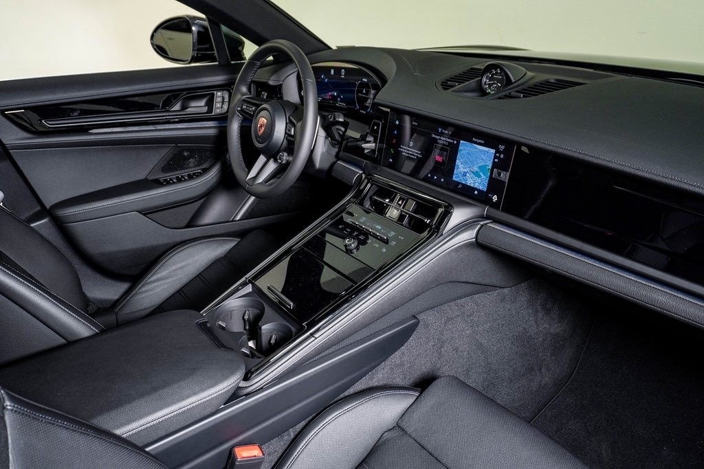 2026 Porsche Panamera 4 E-Hybrid - Photo 14